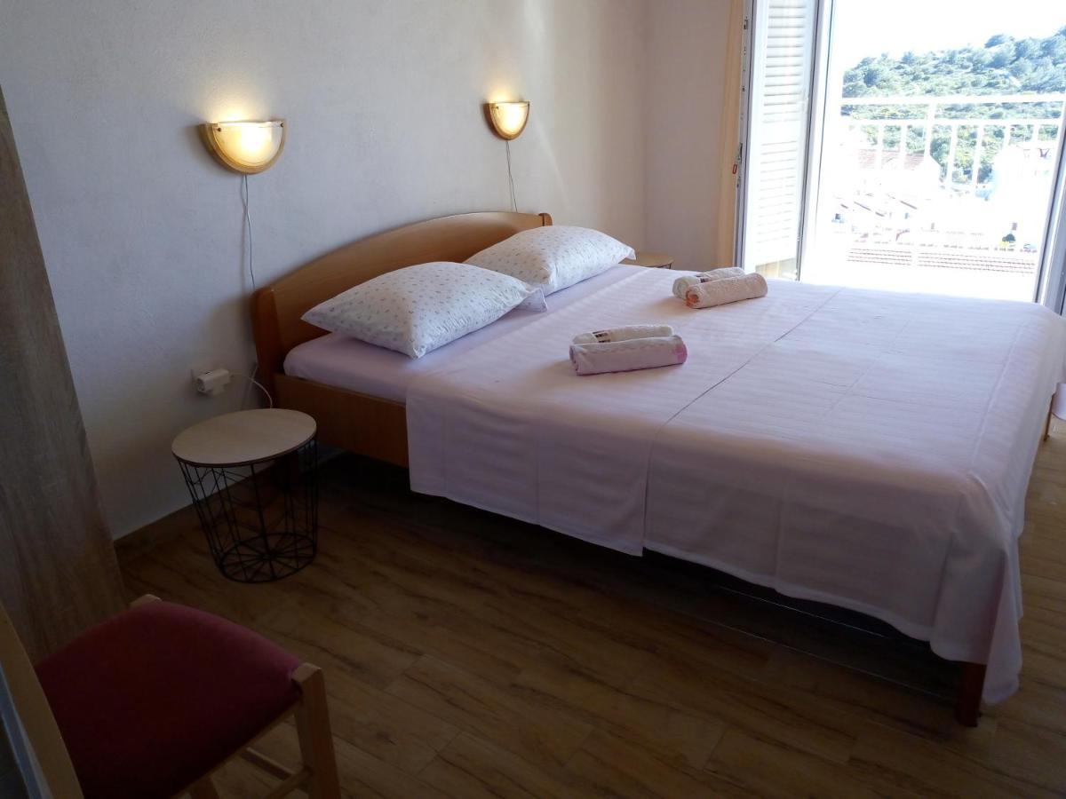 Ruzica Saric Hotel Hvar Town Buitenkant foto